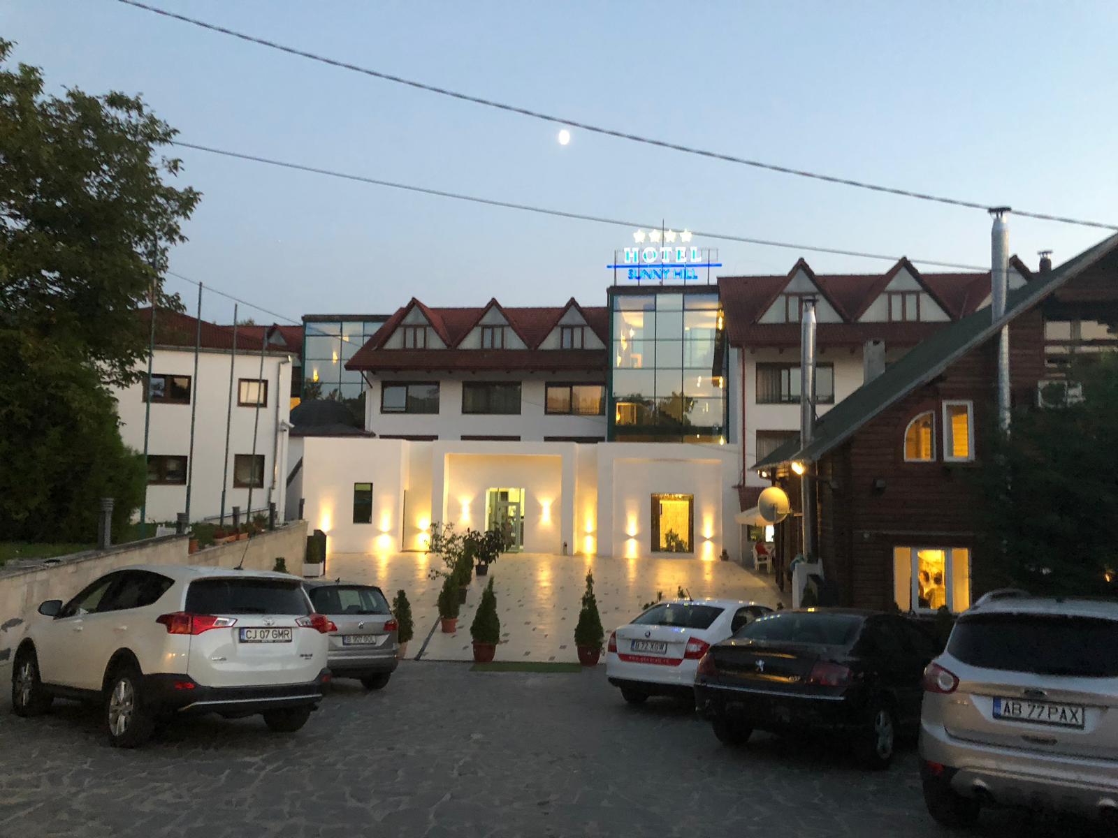 Hotel Sunny Hill كلوج-نابوكا المظهر الخارجي الصورة